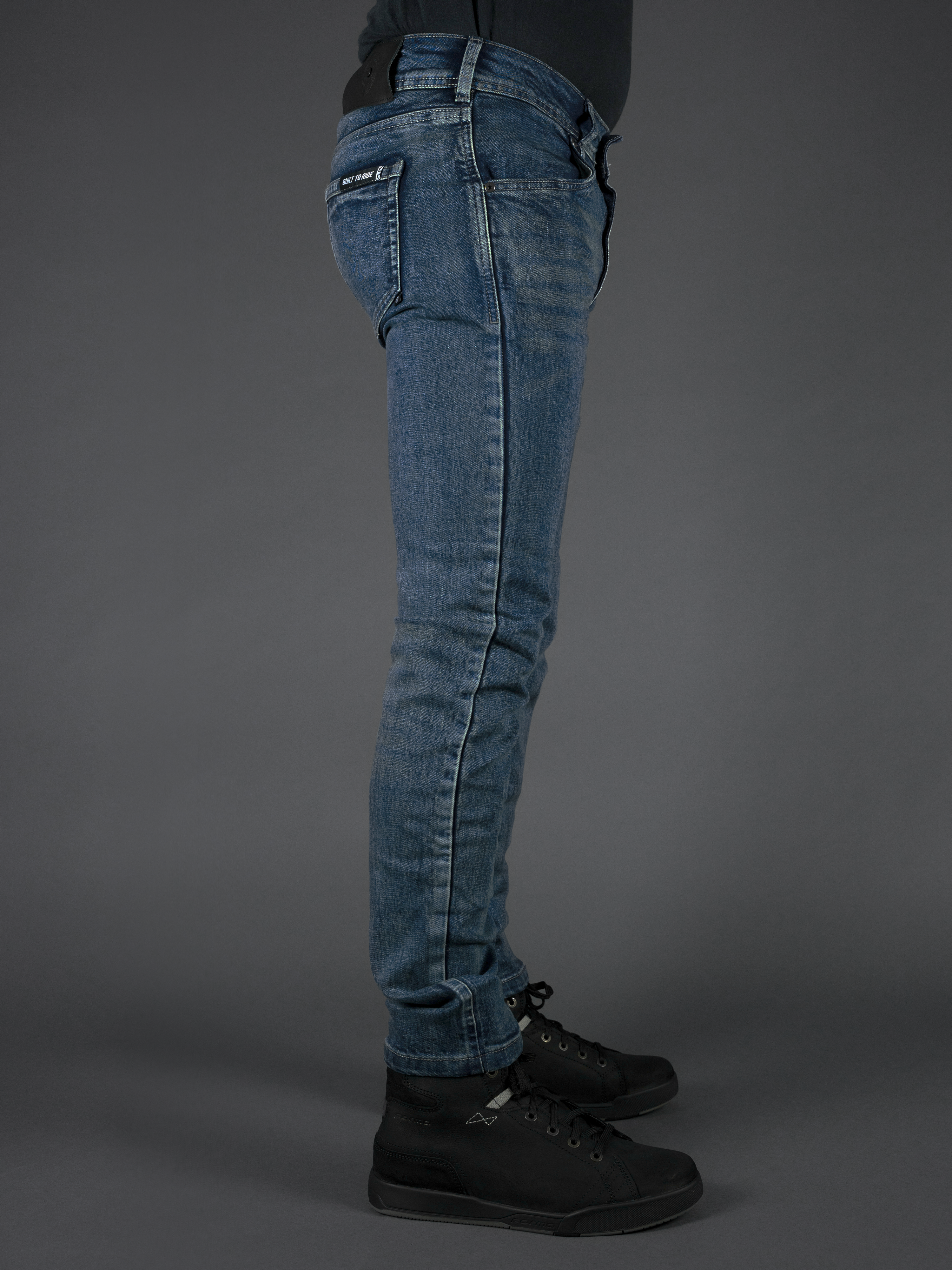 ASSASSYN USA SVD | Blue in Jeans H Relaxed A.P.C. アメリカンフットボール　XL PITBULLZ JEANS シャツ